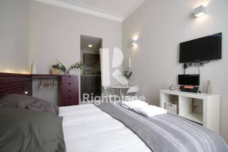 Location Appartement à La Nova Esquerra de l´Eixample. Práctico y luminoso estudio que consta de salóncomedor, cocina a