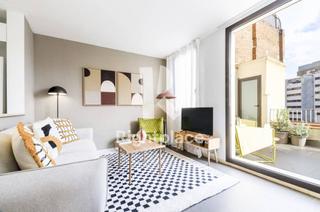 Lloguer Apartament a Vila de Grcia. Apartamento moderno con capacidad para tres personas como mximo