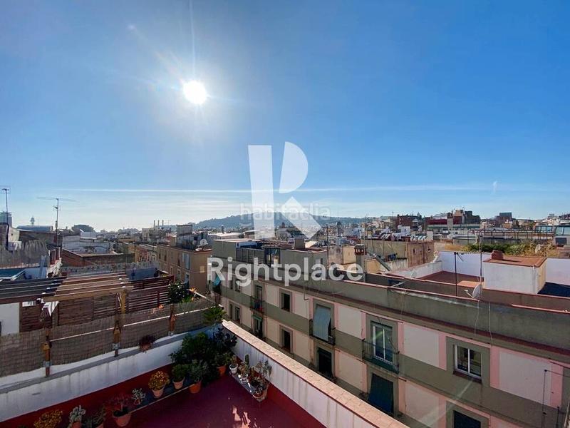 Foto ef2c3764-3bae-4db7-94ec-39aef01fdf94. Rent penthouse with heating in Raval Barcelona
