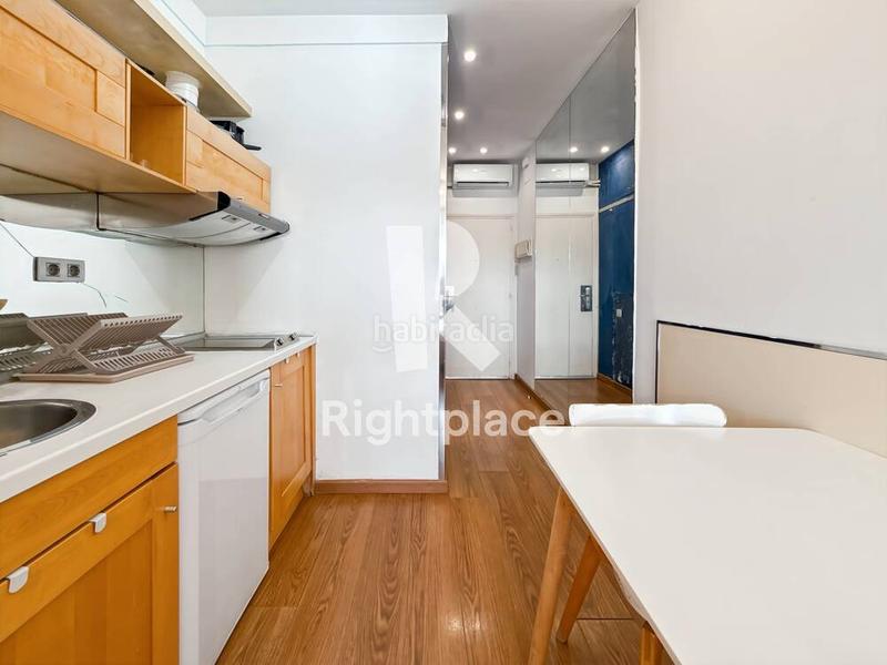 Foto f1cb1295-0ea2-4508-9c92-a37f3de918ac. Monolocale con riscaldamento in Hostafrancs Barcelona