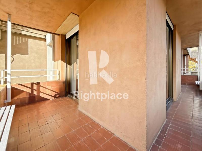 Foto 33074413-511b-4bcd-adab-fba94c2080cc. Alquiler apartamento en La Nova Esquerra de l´Eixample Barcelona