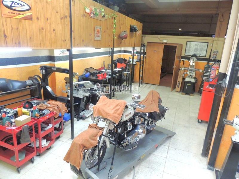 Foto 32d66f49-e5fa-4d13-a86e-3d571bfab330. Local comercial a Valdeacederas Madrid