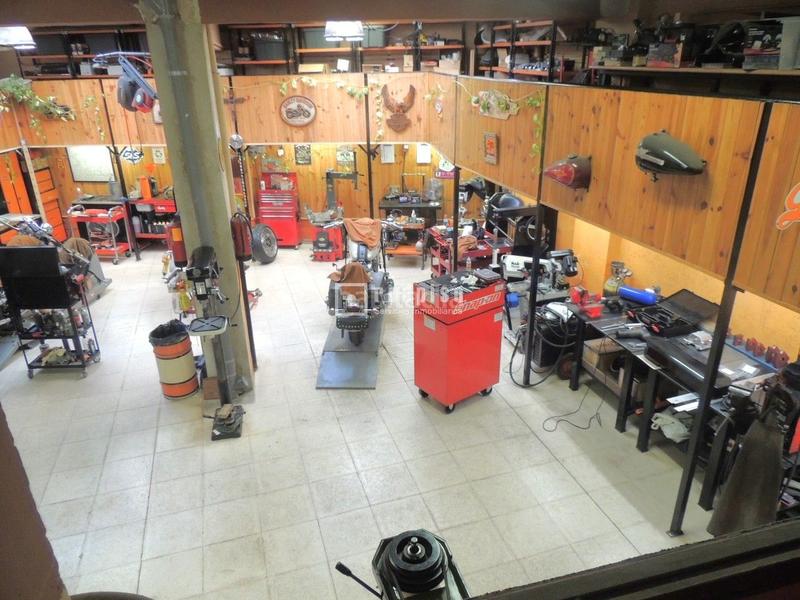 Foto 85181782-b3df-4ab7-ae4b-5f217df42c98. Local comercial a Valdeacederas Madrid