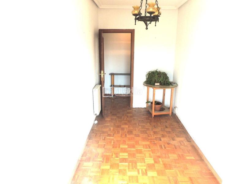 Foto 070472b7-75ed-4bac-80c1-c8efa3c96f88. Pis amb calefacció a Valdeacederas Madrid