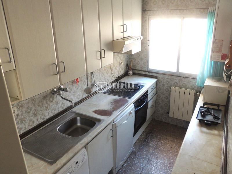 Foto a324b0ff-aa0e-44b2-9945-258b97d3a55a. Pis amb calefacció a Valdeacederas Madrid