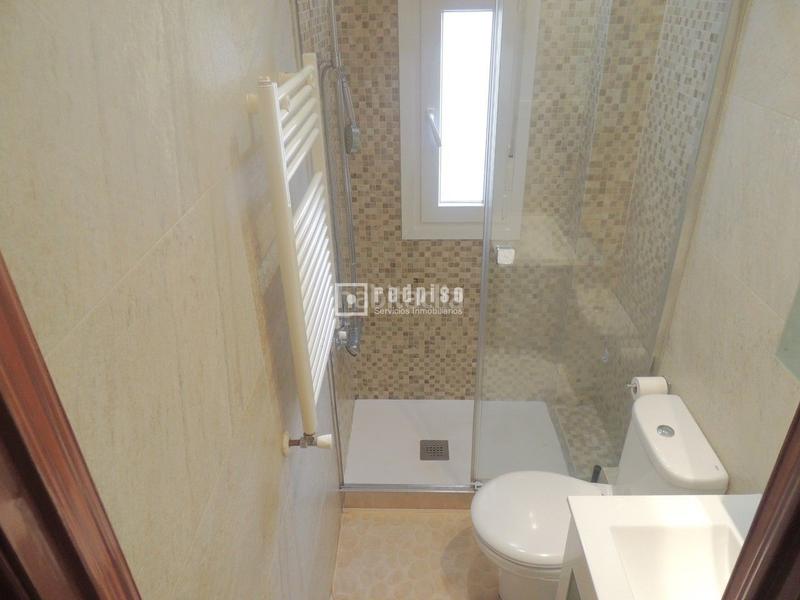 Foto c6848421-150d-4a8c-8971-15cce3f02af4. Rent flat with heating in Valdeacederas Madrid
