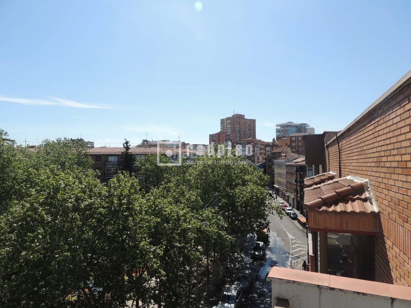 Foto 8eea0391-ddc2-404e-8295-09f3ca8ebcfb. Pis amb calefacció a Valdeacederas Madrid