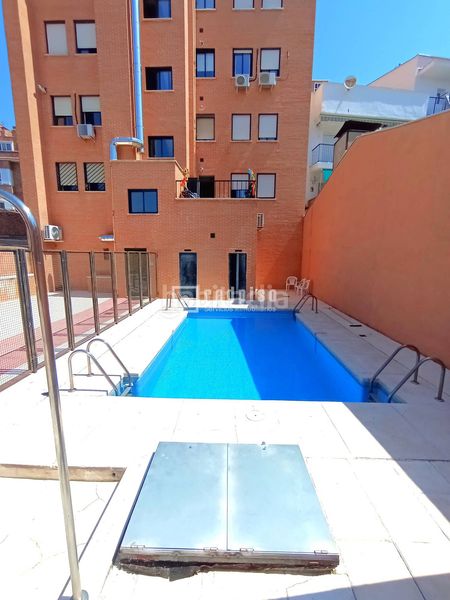 Foto fa73e25e-e3d5-40a6-b6e2-68c9f0ce266b. Àtic amb calefacció aparcament piscina a Valdeacederas Madrid