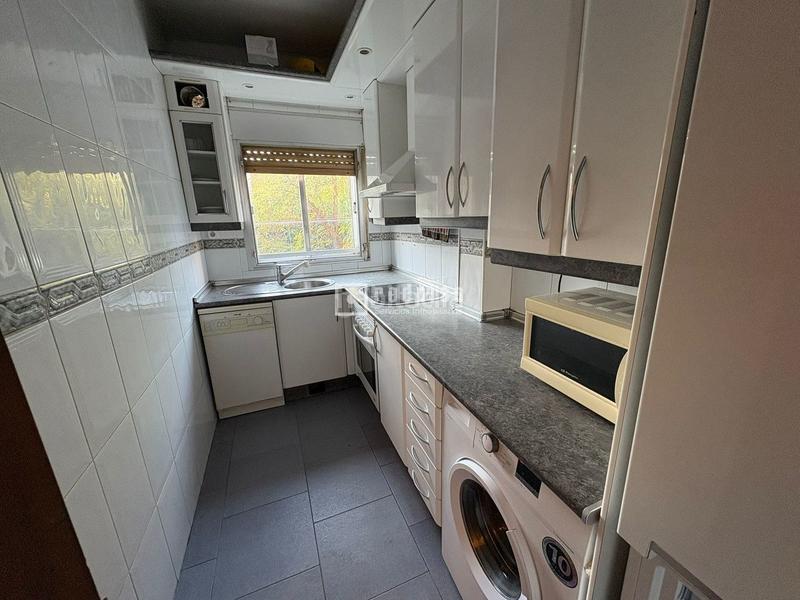 Foto b7b447bf-350f-43f6-a238-4f3703a9ff0f. Appartement dans Palomeras Bajas Madrid