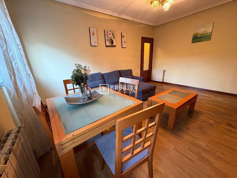 Foto bb0d2d5e-7dd4-4020-8015-e6cec78275b3. Appartement dans Palomeras Bajas Madrid