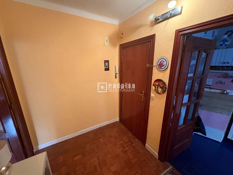 Foto 10f7b2c4-d997-42ec-ba27-0bef338fecc1. Piso estupendo piso en Palomeras Bajas Madrid