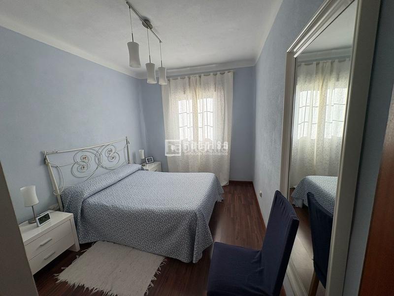 Foto bfa194eb-a7b0-4539-847b-1f90d205fea3. Piso estupendo piso en Palomeras Bajas Madrid