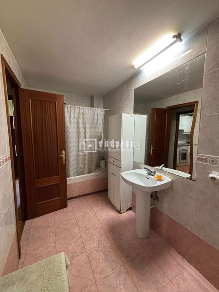 Foto 0a198394-cece-4bc5-96fc-1aebd779fa6c. Flat with heating in Opañel Madrid