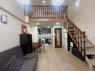 Piso  De alejandro sánchez. Estudio pradera de san isidro, s.l. vende una planta baja dúplex