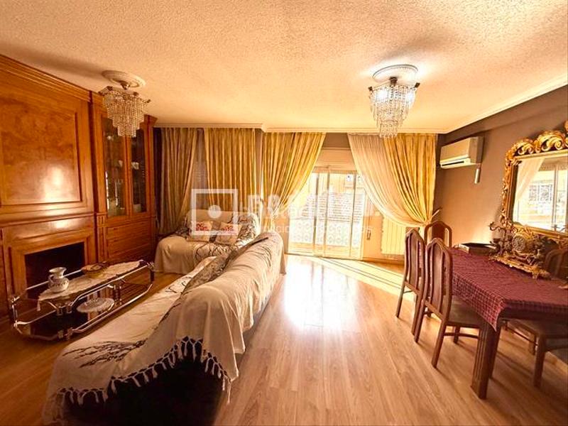 Foto 47c320e2-7bf7-430c-8231-373c1e940442. Flat with heating parking in Villaverde Alto Madrid