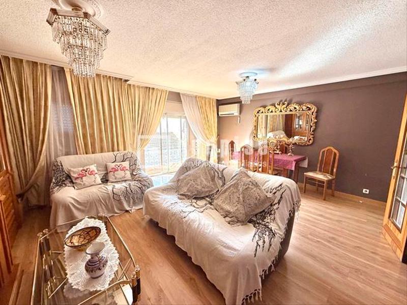 Foto 4d861750-cb42-4e65-8add-c3beacde4e9a. Flat with heating parking in Villaverde Alto Madrid