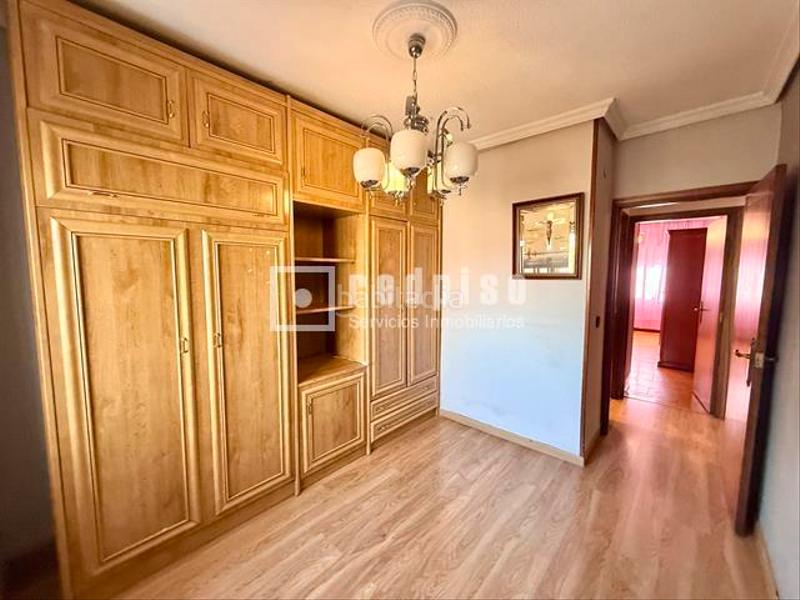 Foto c6f63f6a-9e07-4ffa-b463-b619cfa60fc7. Flat with heating parking in Villaverde Alto Madrid