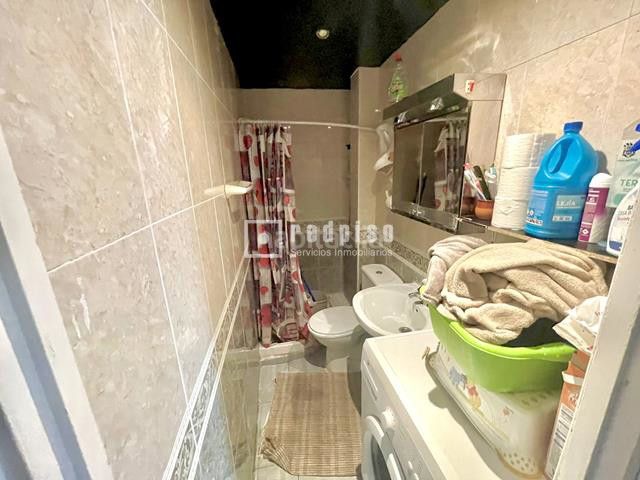 Foto a07e8045-b28d-46bd-b034-00f4332488c5. Pis a Villaverde Alto Madrid