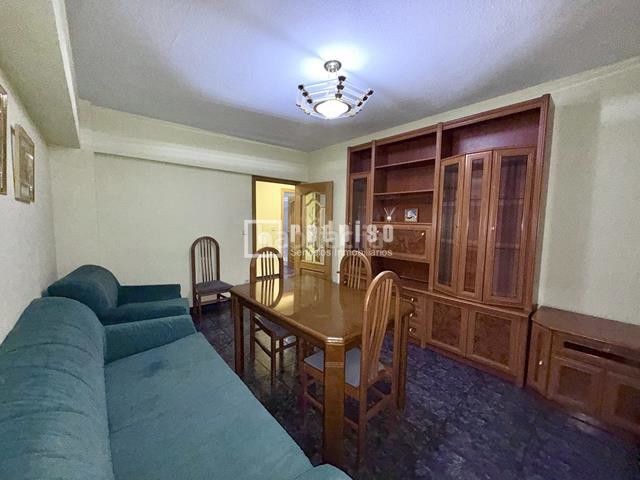 Foto 2f008f58-e74d-44ec-84ec-b2bca305c37c. Pis amb calefacció piscina a Villaverde Alto Madrid