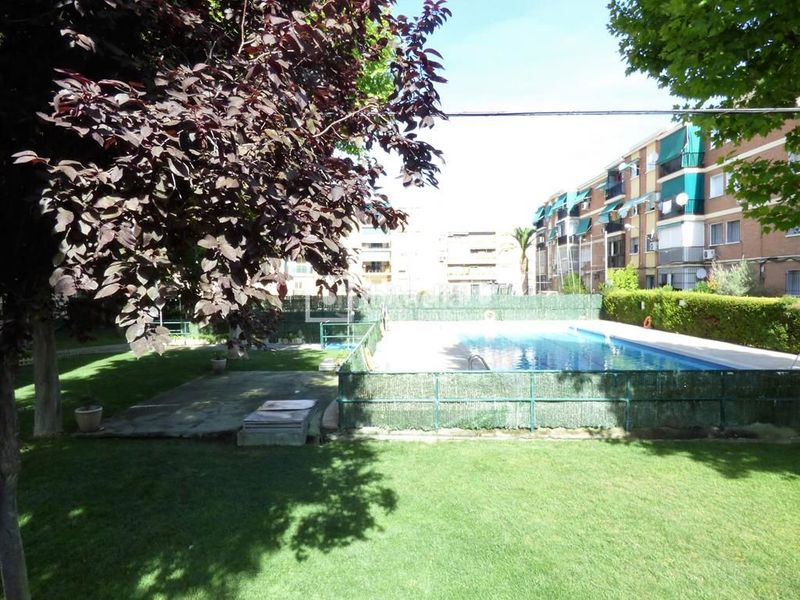 Foto c7d84b17-1ab4-45f8-9ac5-a6dcea14ce8c. Pis amb calefacció piscina a Villaverde Alto Madrid
