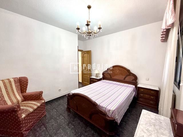 Foto 1eb775b1-eea3-4dbd-85dd-cdb6308f5247. Piso en Villaverde Alto Madrid