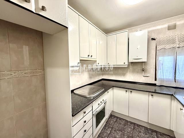 Foto 338060f6-86af-4ab9-bc5a-6244eaff74ac. Piso en Villaverde Alto Madrid