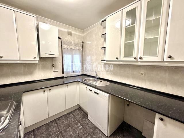 Foto 7b4d3442-ba4b-4cf1-8e8b-6e601d51a077. Piso en Villaverde Alto Madrid