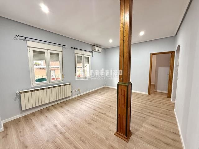 Foto c13b13d8-ea0a-4c87-a104-4d67215e2509. Piso en Villaverde Alto Madrid