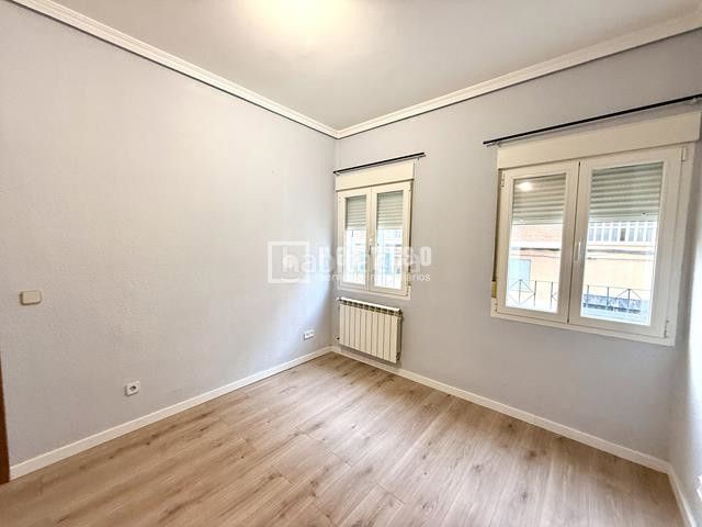 Foto cc63ceb2-cf6d-4b31-9121-d0506f9ec75b. Piso en Villaverde Alto Madrid