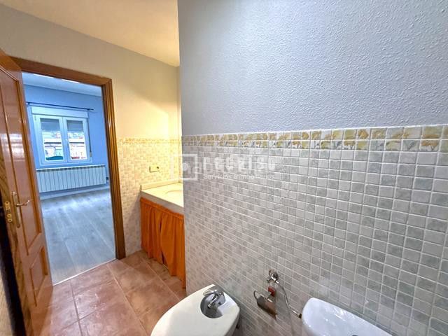 Foto f1635e89-f226-4e28-b29b-574a313f340f. Piso en Villaverde Alto Madrid