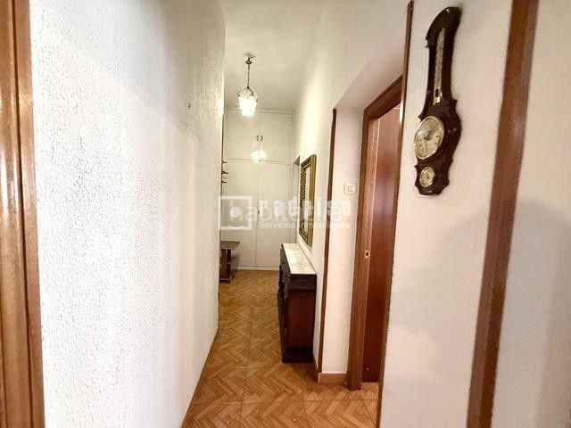Foto 0a484ebd-0996-4d85-a4e9-29f9b3b06d16. Pis a Villaverde Alto Madrid