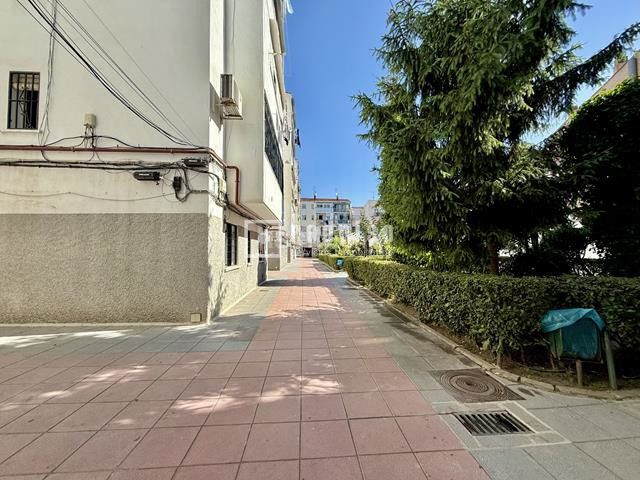 Foto bb7f288f-682d-4409-9cdf-b83f195c658c. Pis a Villaverde Alto Madrid