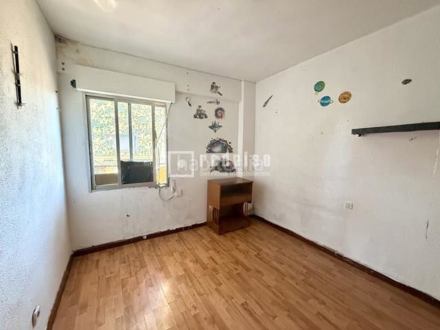 Foto 4ac069f4-086f-45e1-8927-25b3139f600f. Pis a Villaverde Alto Madrid