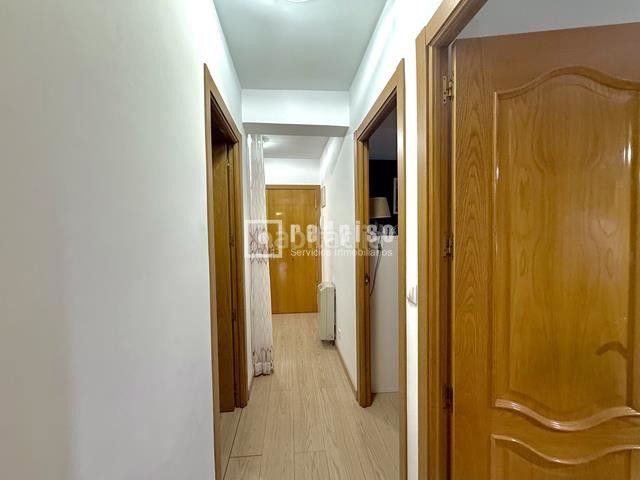 Foto 57b49f00-f809-4c29-9ea9-5553dec6ec0c. Piso en Villaverde Alto Madrid