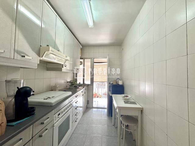Foto c358194a-7f1a-4345-a2e1-d0258957d5f4. Pis amb piscina a Villaverde Alto Madrid