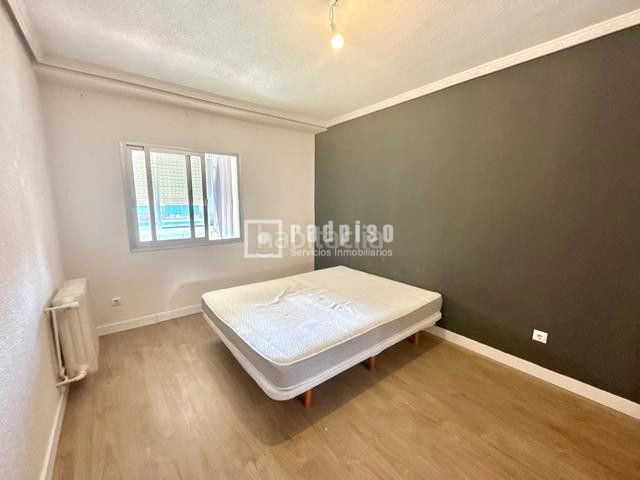 Foto dcde958b-0d63-4628-be40-8ede99c698eb. Pis a Villaverde Alto Madrid