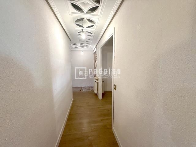 Foto f63a8a1f-f846-4b78-9477-d311f2b69398. Pis a Villaverde Alto Madrid