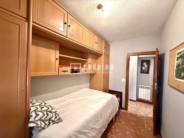 Foto b5b3542a-b82b-4930-b61f-20c3d4cd245a. Piso en Villaverde Alto Madrid