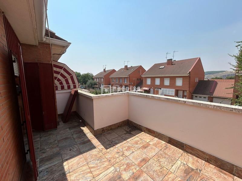 Foto a16fb456-74e5-4cf9-aa7e-81f5404e1c5e. Chalet  en rivas pueblo. en Casco Histórico Rivas - Vaciamadrid
