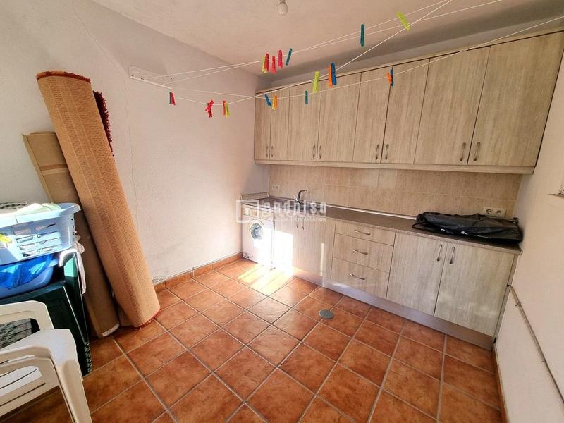 Foto 3ad43e30-2c13-48ed-a0fc-05478cca9fa4. Chalet mit heizung parking in Centro Rivas - Vaciamadrid