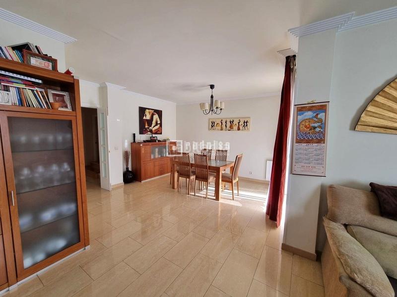 Foto 6ff4b7f1-f9dd-4cff-b55a-f3be07a17751. Chalet mit heizung parking in Centro Rivas - Vaciamadrid