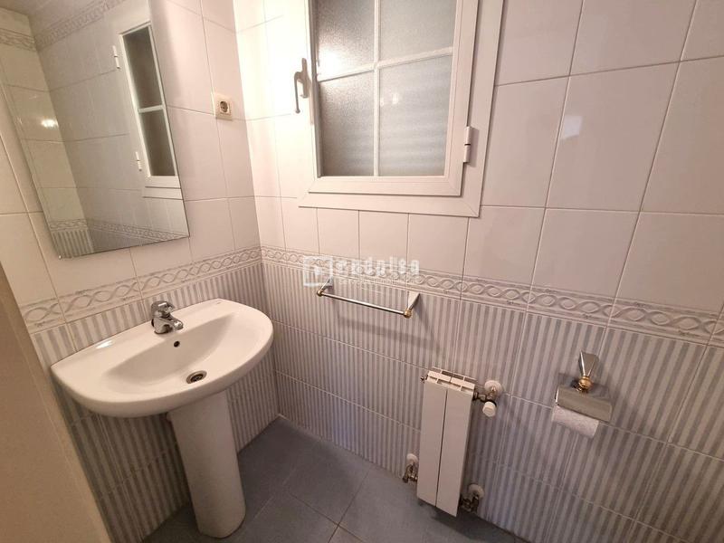 Foto 7f9b81e8-c497-44b2-aac3-a4e35585fa68. Chalet mit heizung parking in Centro Rivas - Vaciamadrid