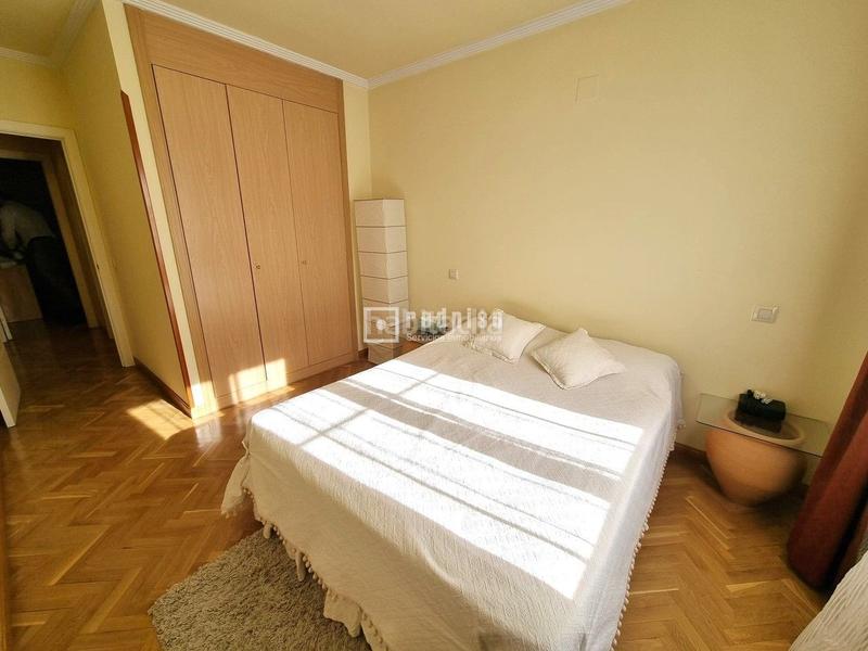 Foto e8e25f16-40d0-4504-b941-0170c93ec975. Chalet mit heizung parking in Centro Rivas - Vaciamadrid