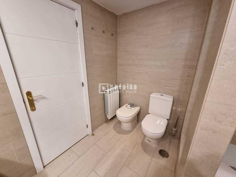 Foto fc5bf582-f438-451f-8bc2-4de9b561f421. Chalet mit heizung parking in Centro Rivas - Vaciamadrid