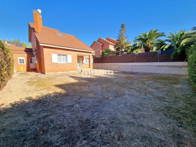 Foto ff6fe4be-9362-453a-a316-4f65cff90945. Chalet mit heizung parking in Centro Rivas - Vaciamadrid