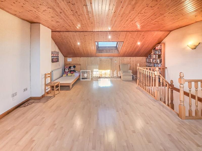 Foto 742db83d-3975-4a45-81ea-7ad438a784d0. Xalet amb calefacció aparcament piscina a Casco Histórico Rivas - Vaciamadrid