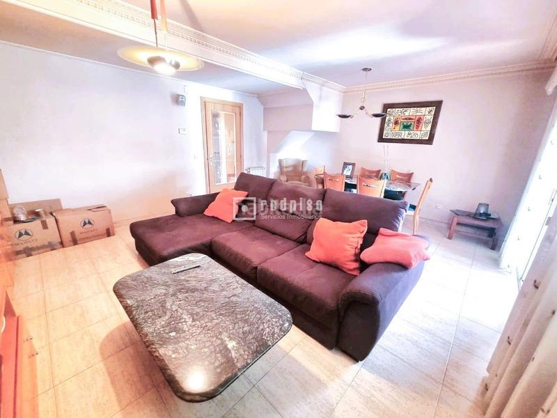 Foto 891decc0-d1e4-4cd3-9cdb-ae0c9a2bcf17. Xalet amb calefacció aparcament piscina a Casco Histórico Rivas - Vaciamadrid