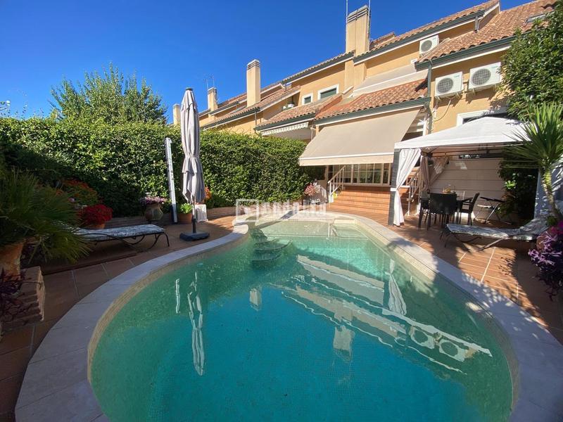 Foto 057581d8-8190-4ea1-9751-f0d9062af3c6. Chalet mit heizung parking pool in Centro Rivas - Vaciamadrid