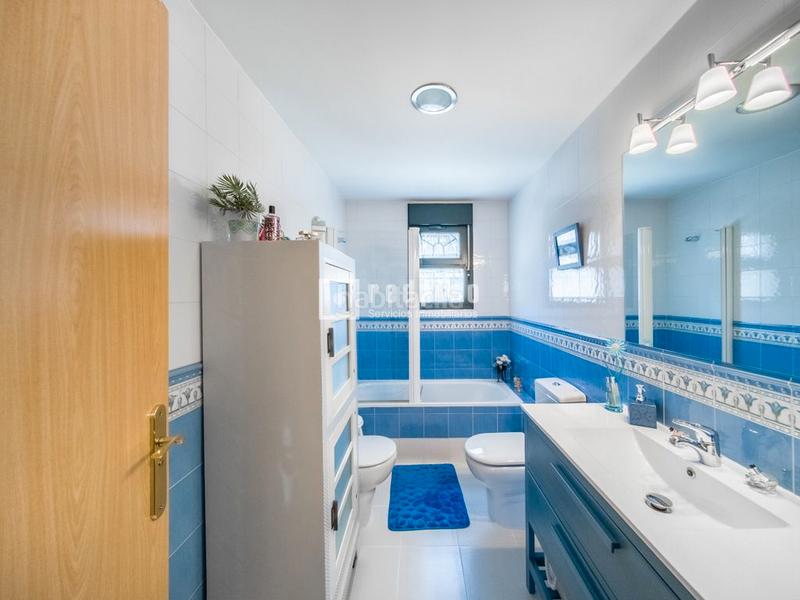 Foto 544b926b-fd54-4ebe-b291-f2571dac1d7c. Chalet mit heizung parking pool in Centro Rivas - Vaciamadrid