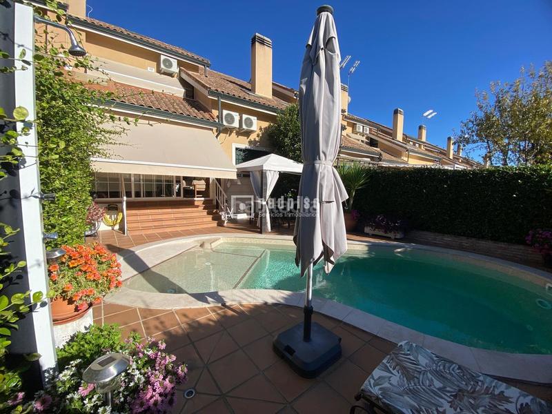 Foto 65100433-8f8c-4ce4-9e25-f8c6533b258c. Chalet mit heizung parking pool in Centro Rivas - Vaciamadrid